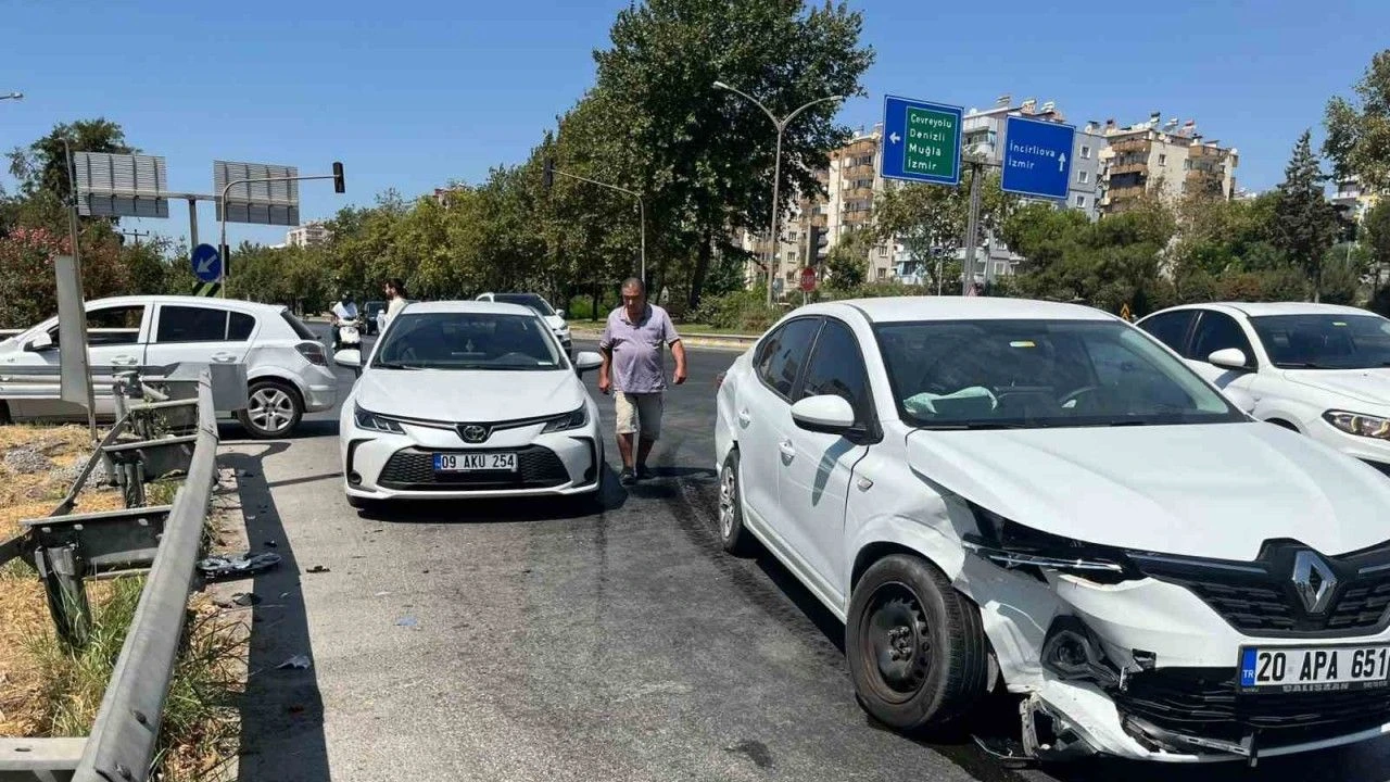 Aydın' da iki otomobil çarpıştı: 1 yaralı!